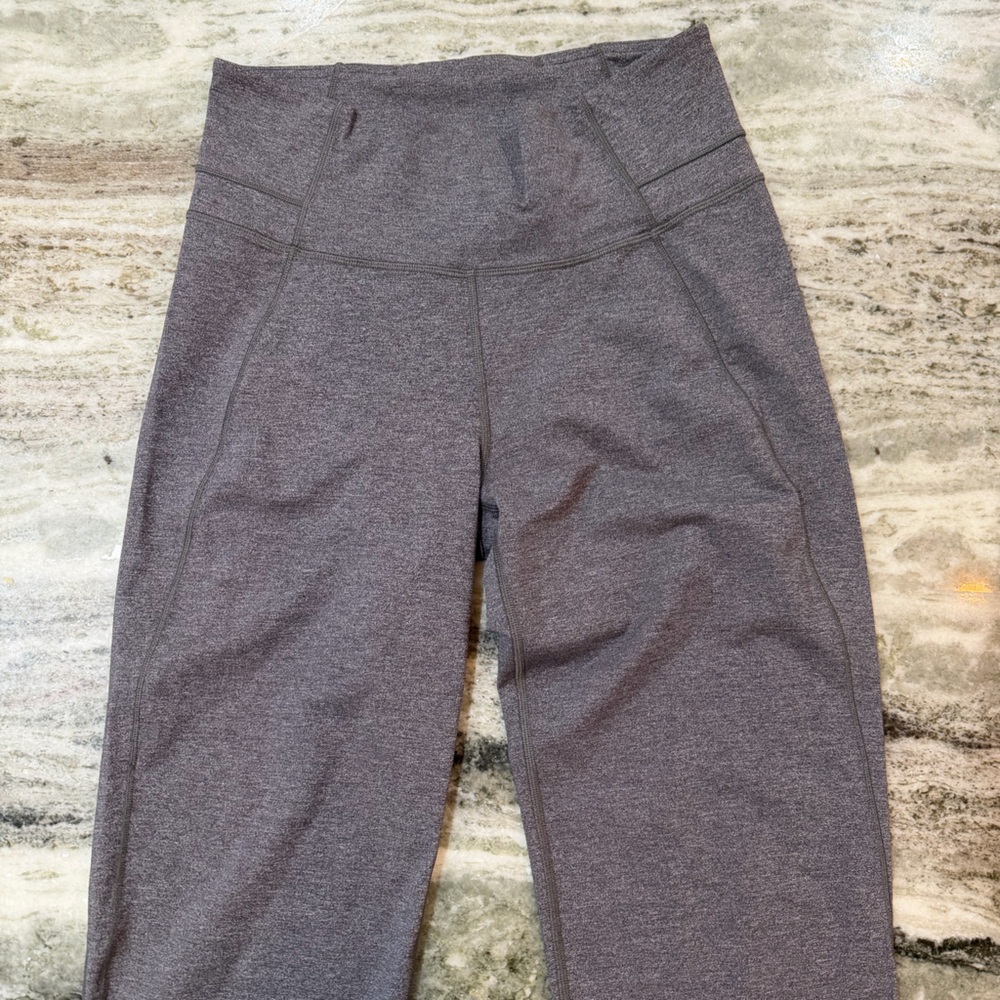 Lululemon Groove Leggings Size 10 - Picture 8 of 11